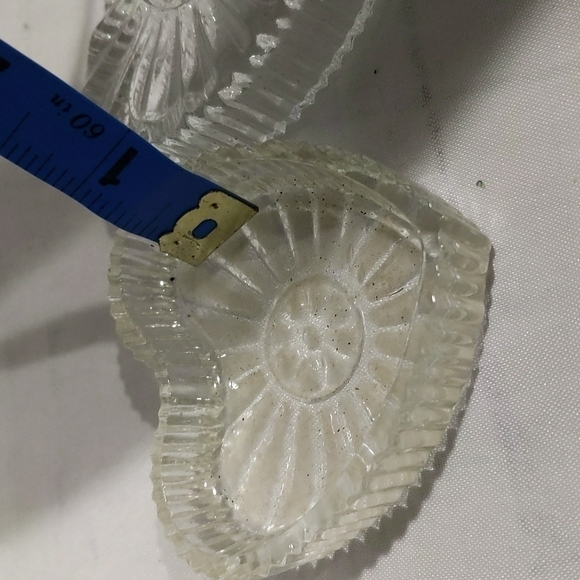 VINTAGE Crystal Glass Heart Lidded Trinket Dish Box Jewelry Box - Picture 8 of 8